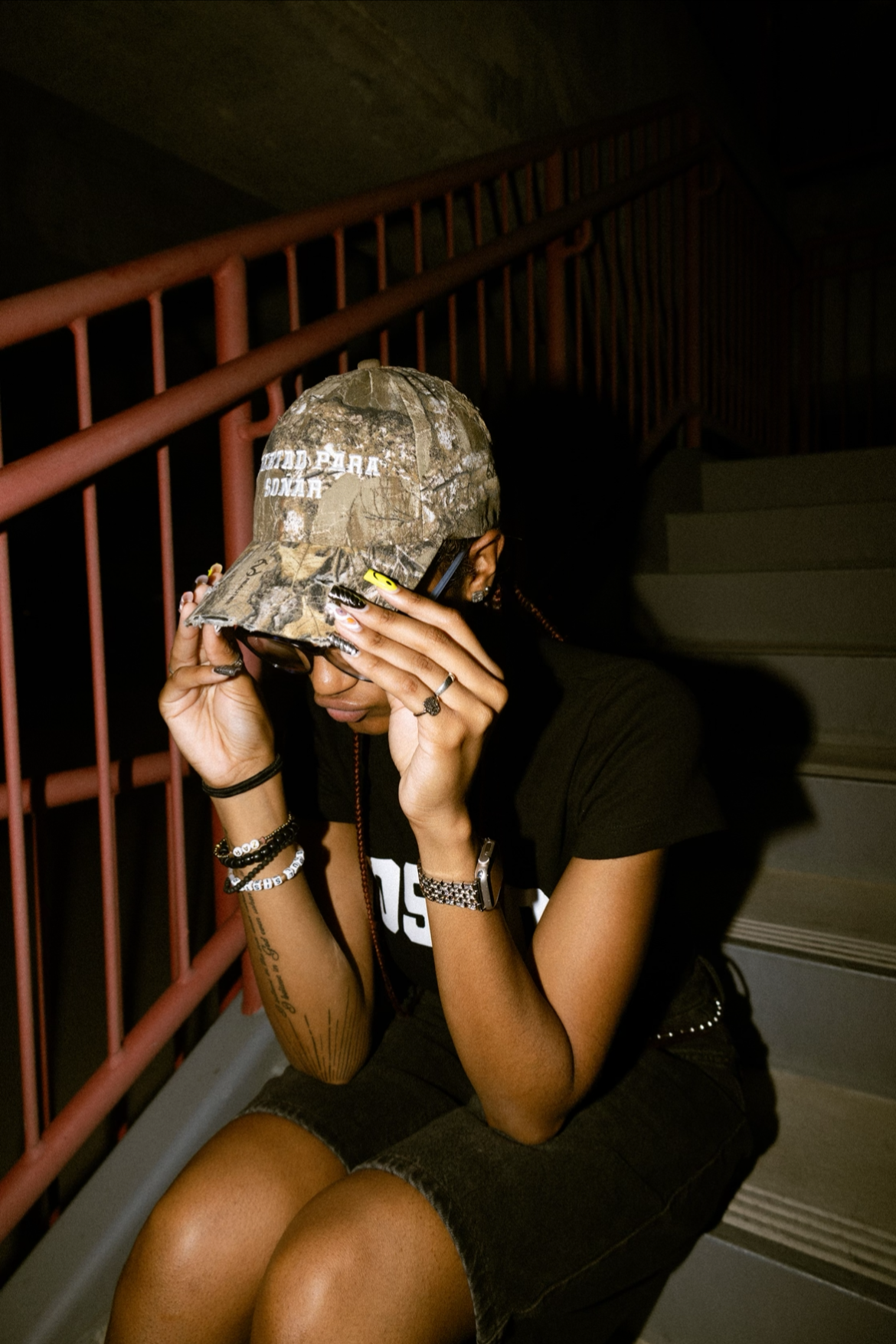 DISTRESSED CAMO HAT